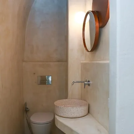 Naos Apartment