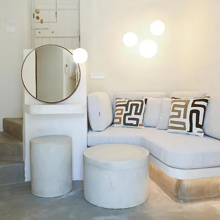 Naos Apartment