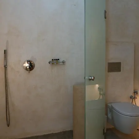 Naos Apartment