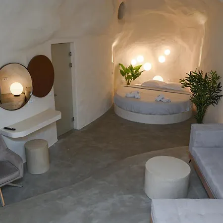 Naos Apartment Vothon