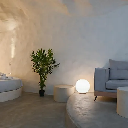 Naos Apartment *